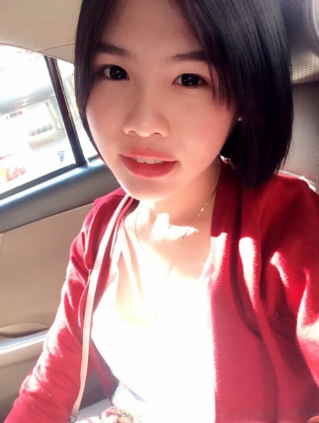 lille ladyboy hot pornografisk fotos