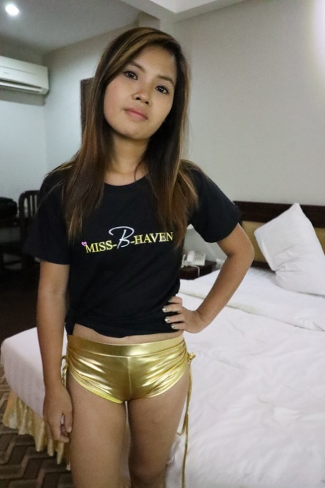 asiatiska shorts sexig het bilder