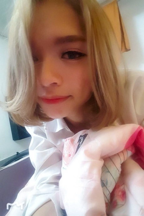 teini-ikäinen ladyboy hd nude kuva