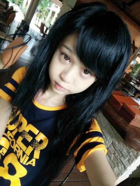 Ladyboy Guitar erotic star gallery