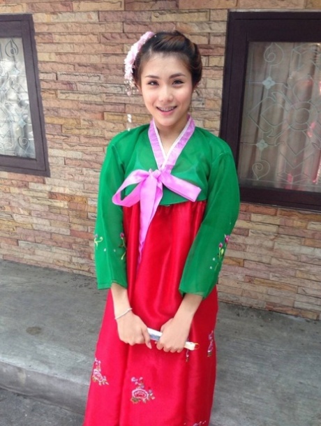 tiny ladyboy hot naked pics