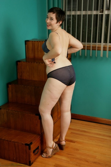 haarige reife schöne perfekte galerie