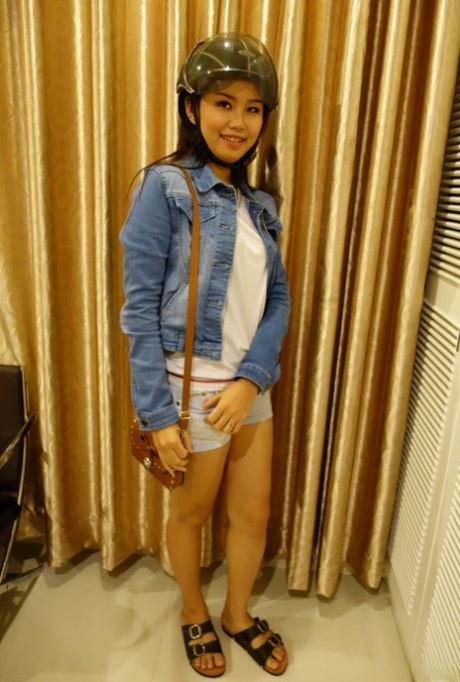 remaja asia berbulu telanjang seksi gambar