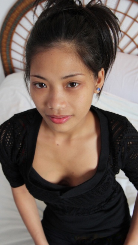 Glaiza De Castro model naked picture