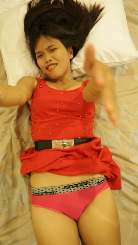 asiatiska trosor konstporr bilder