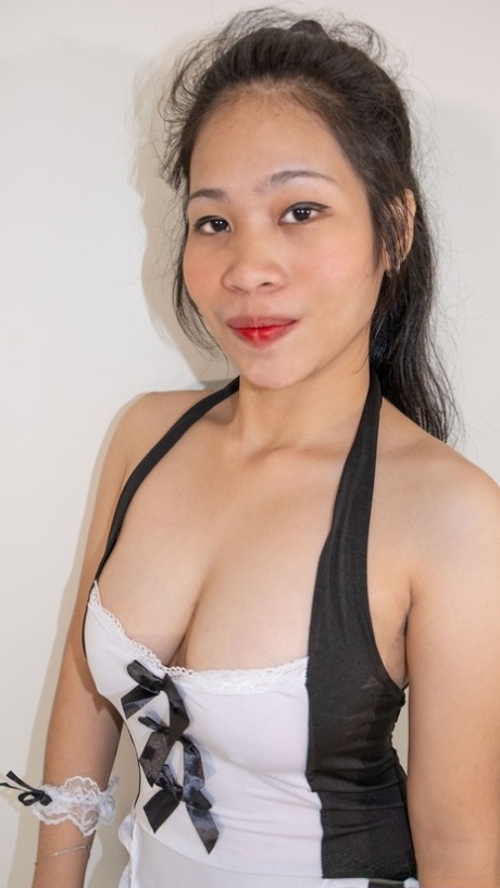 asian maid sexy nudes photos