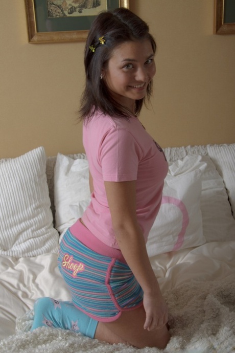 pyjamas sexig konst gallerier