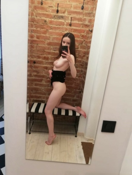 selfie remaja amatir seni telanjang img