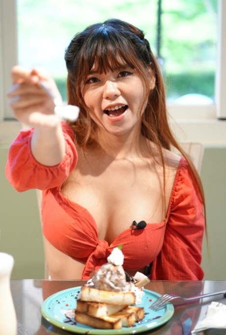 vú châu á khiêu dâm hình ảnh