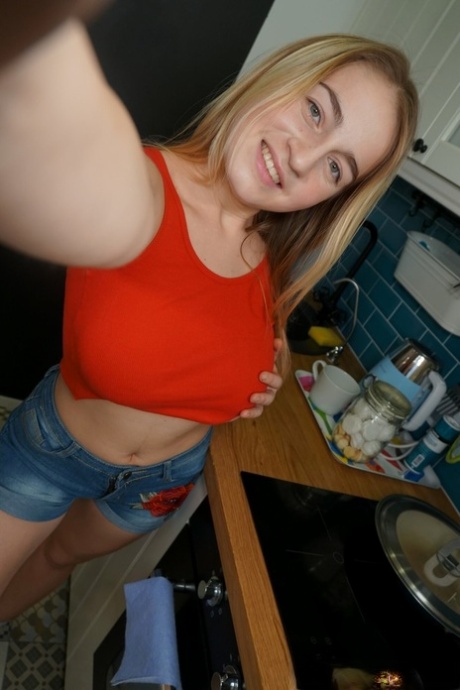 amateur selfie nice img