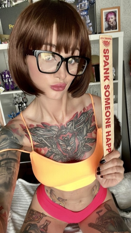brunette glasses adult gallery