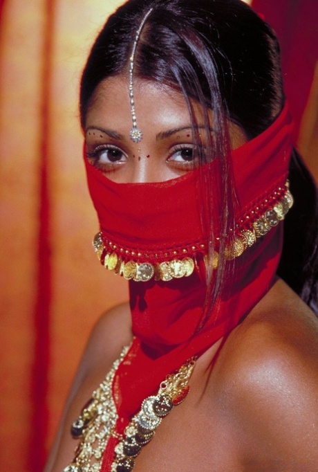 bucmasti Indijac seksi gole fotografije