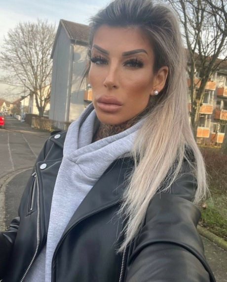sexy selfie exclusive pic