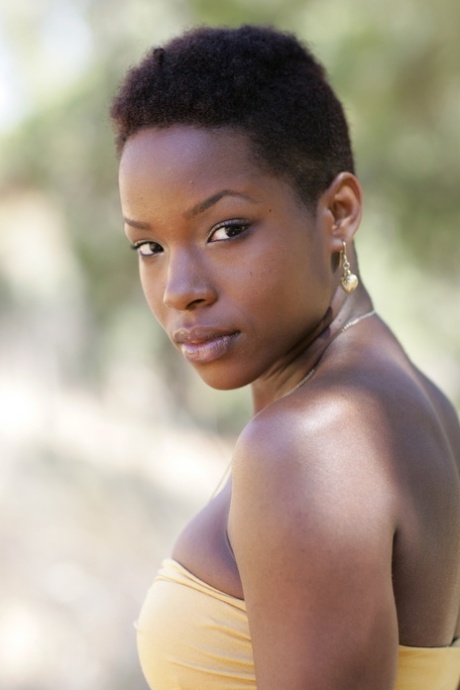 african teen sexy nude photos