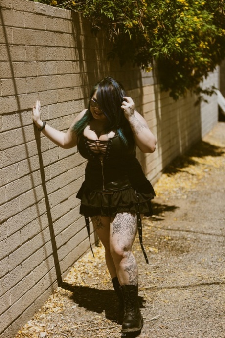 asiatische Domina freie hd bilder