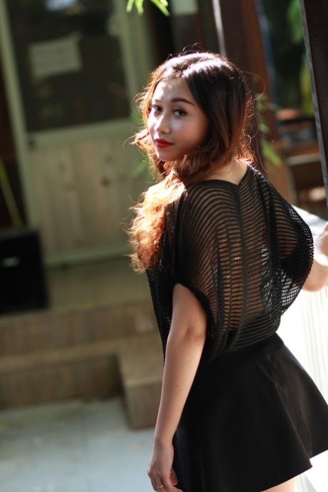 asiatisk klänning xxx sexig foto