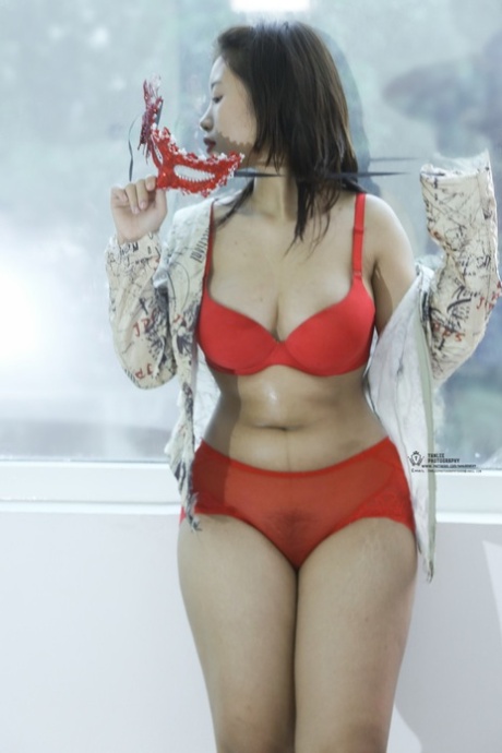 busty asian teen nude picture