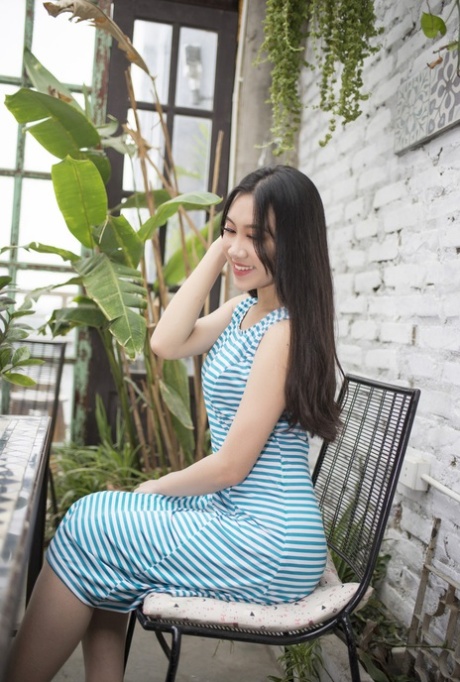 gaun asia telanjang gratis gambar