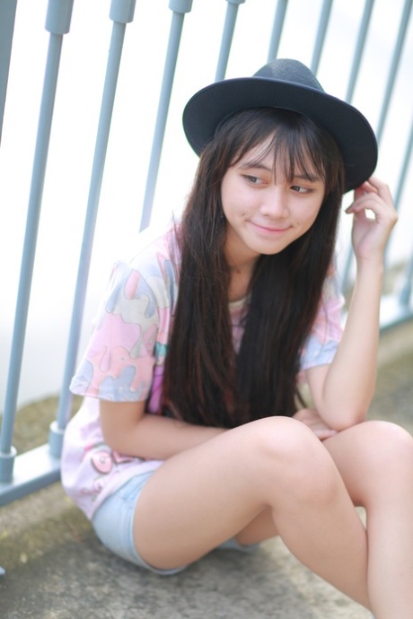 ganska asiatisk nakensex arkiv