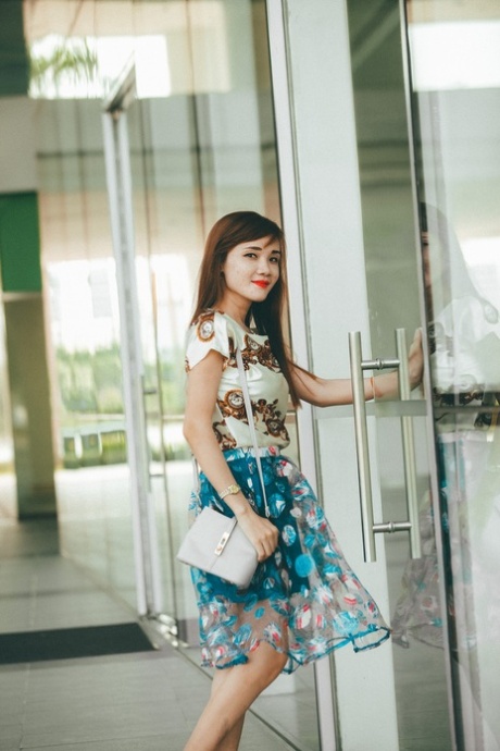 asiatisches Kleid xxx kunst galerie