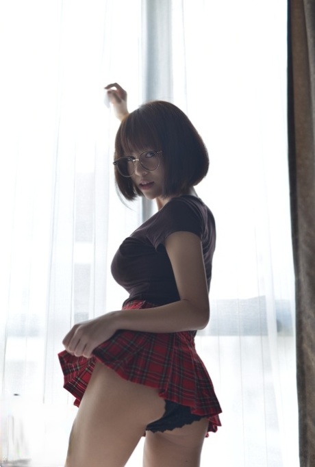 Aziatische upskirt volwassen heet foto
