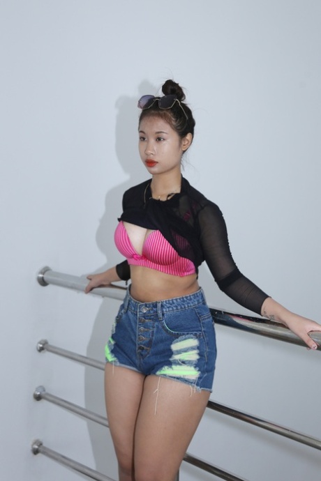 アジアンショーツ ホットセクシー 写真
