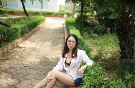 ผมสั้นสีบลอนด์ หนังโป๊สวย รูป