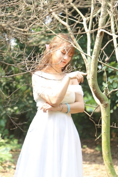 เอเชียกลางแจ้ง xxx ภาพถ่าย