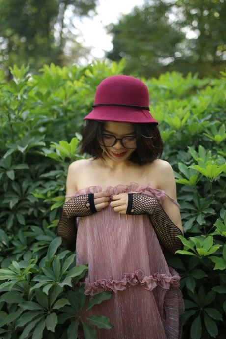 seks lesbian xxx cantik gambar