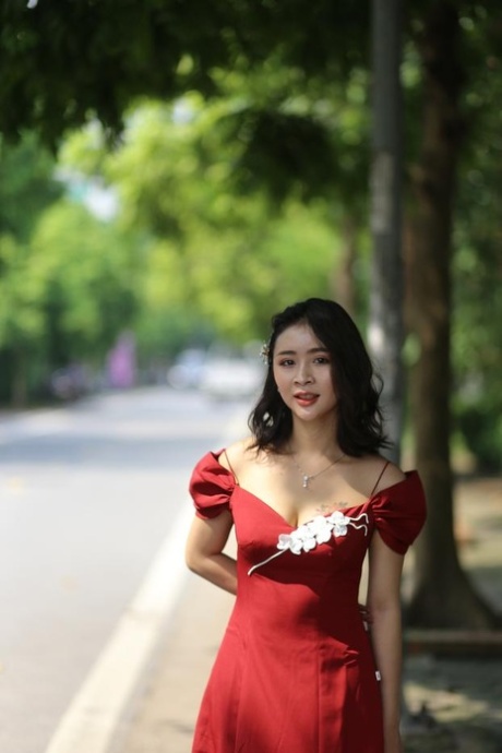 asiática al aire libre adulto xxx foto