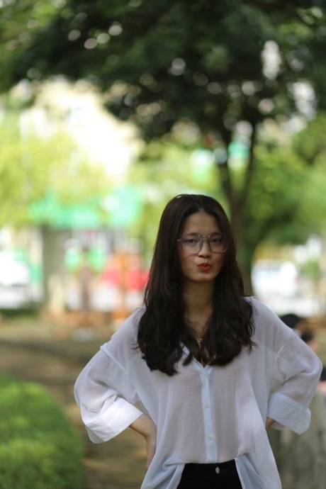 asian glasses porn img