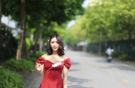 asian outdoor sexy nudes image