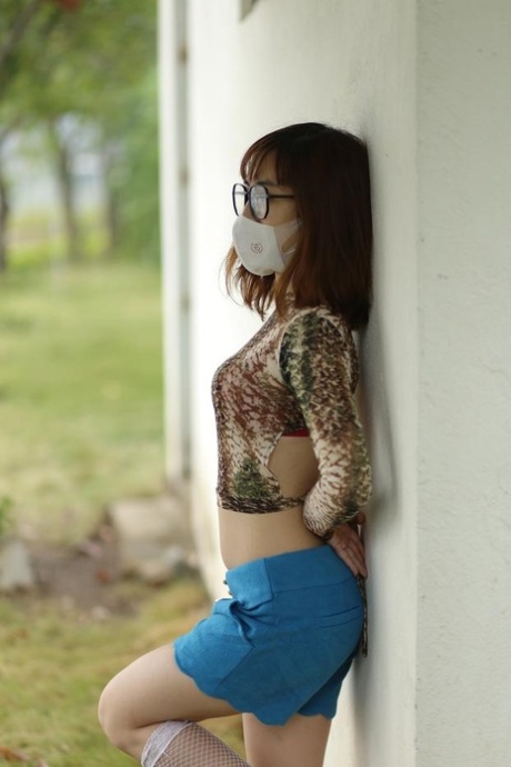 remaja kurus blowjob telanjang seksi gambar