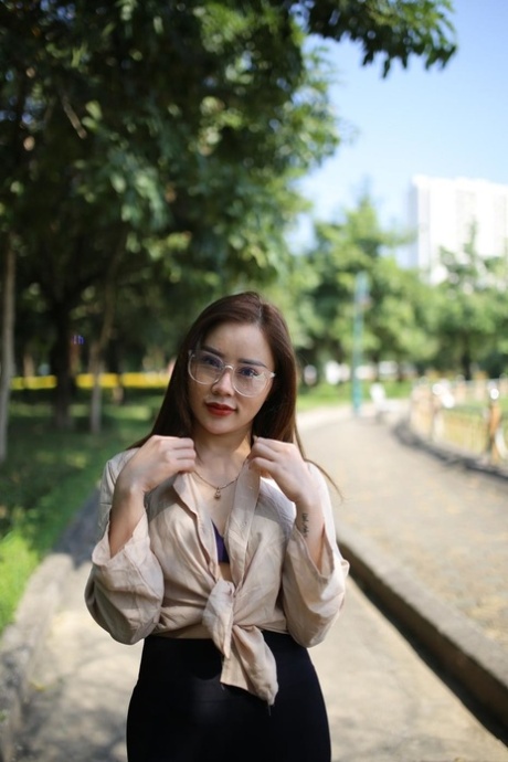 kacamata asia seni xxx img