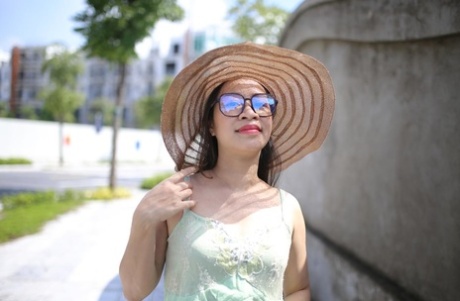 asiatiska glasögon het pornografisk foto