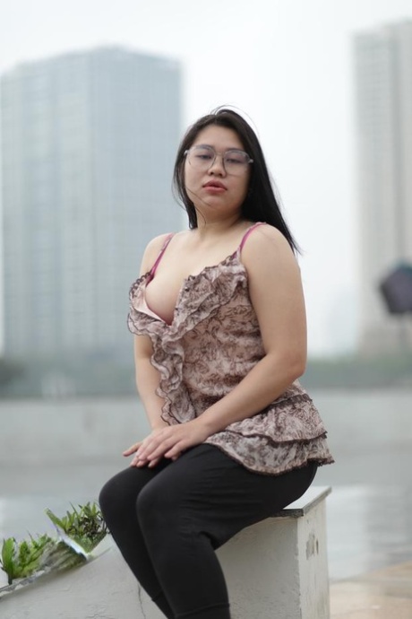 asiática gordita caliente erótico galería