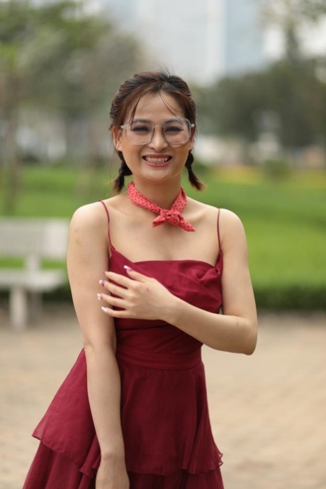 tight dress top pic