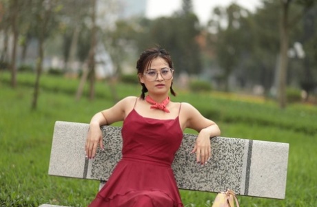 夏装 美麗的xxx 圖片