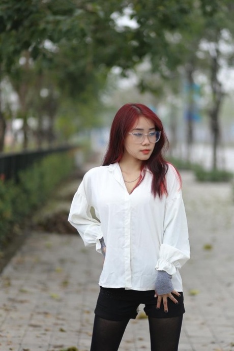 老师操青少年 裸體 圖片