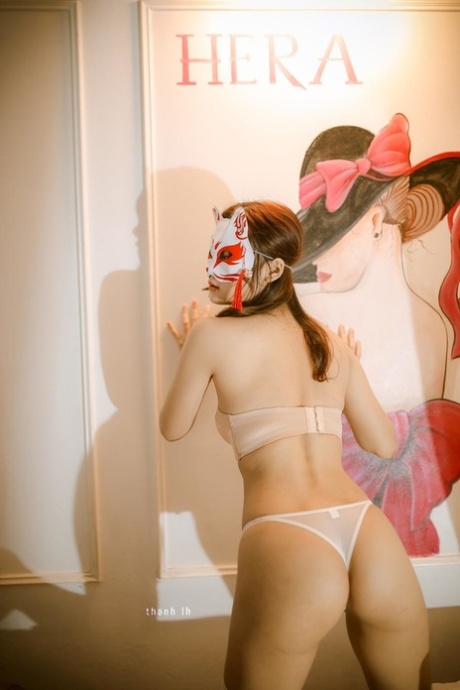 đồ lót gợi cảm khiêu dâm hình ảnh