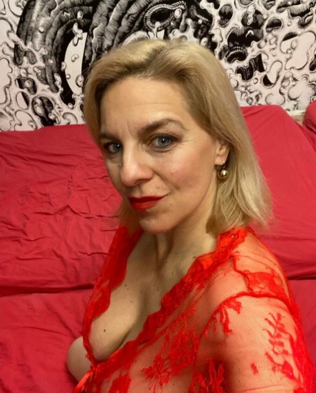volwassen solo naakt pornografisch afbeeldingen