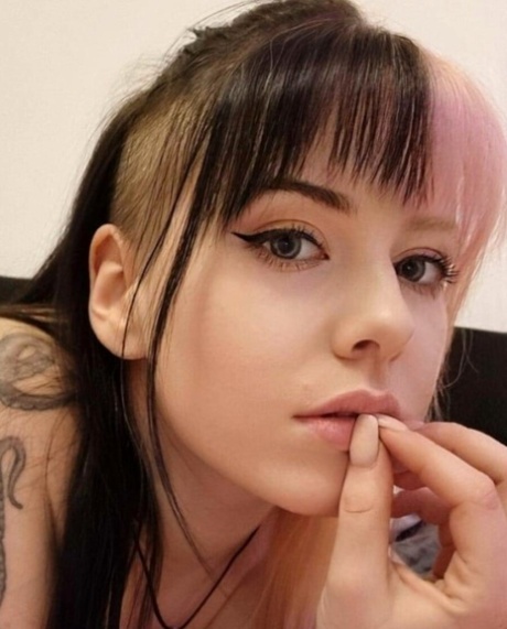 smukt ansigt gratis pornografi billede