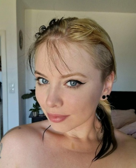 zelfgemaakte selfie volwassen erotisch galerij