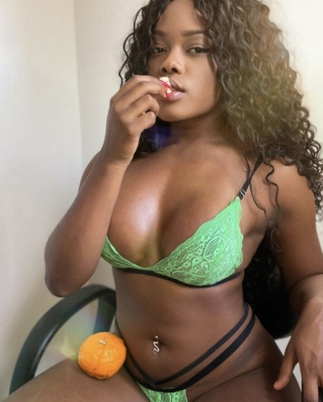 sexy black women hot nude images