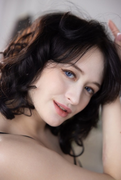 pretty face hot sex photo