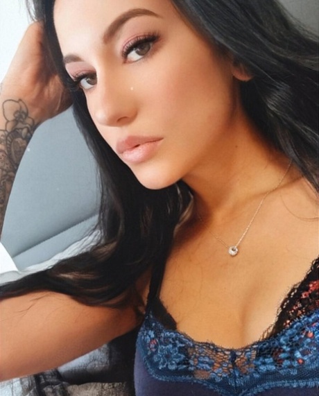 selfie top picture