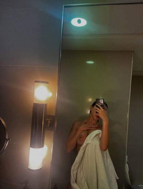 tinejdžerske opuštene sise vruće seksi slike