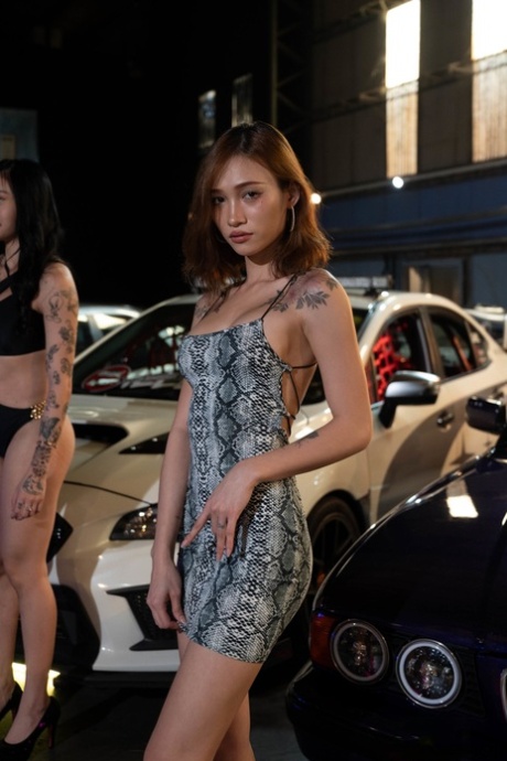 asyalı dövme sıcak seksi galeriler