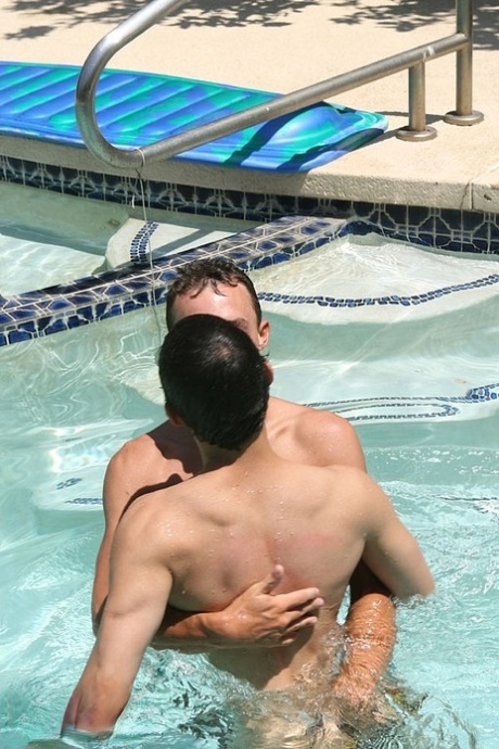 gay di luar ruangan xxx panas img