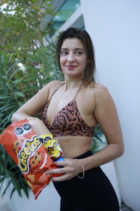amateur bikini art nude pictures
